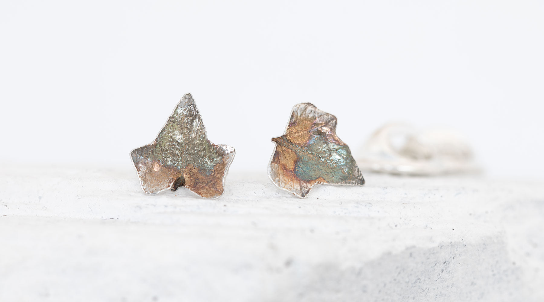 Taufgeschenk Efeu Blatt Pins in Silber