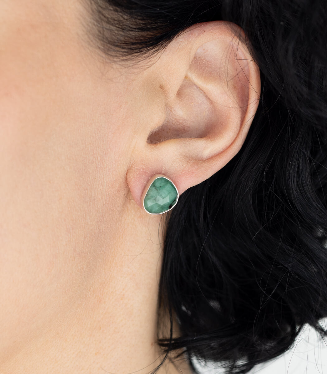 Ulmenblatt Ohrhänger Smaragd Silber