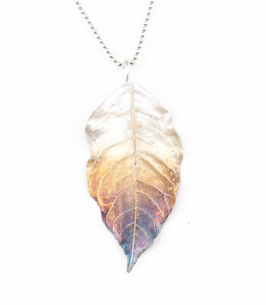 Eschenblatt Anhänger in Silber