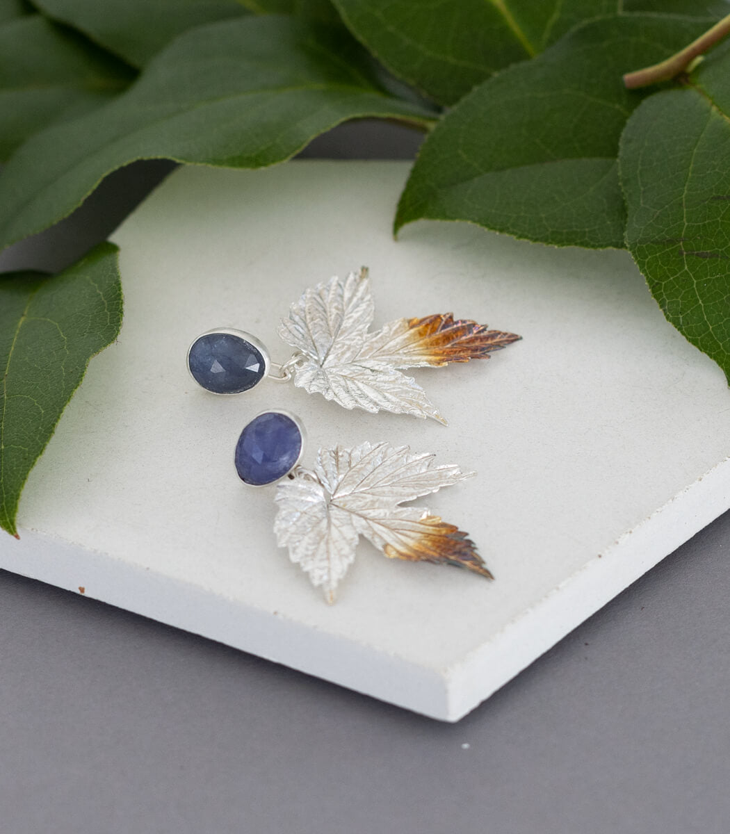 Hopfenblatt Ohrhänger Tansanit Silber