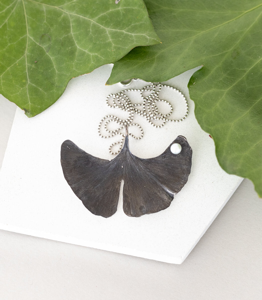 Ginkgo Anhänger Silber mit Perle