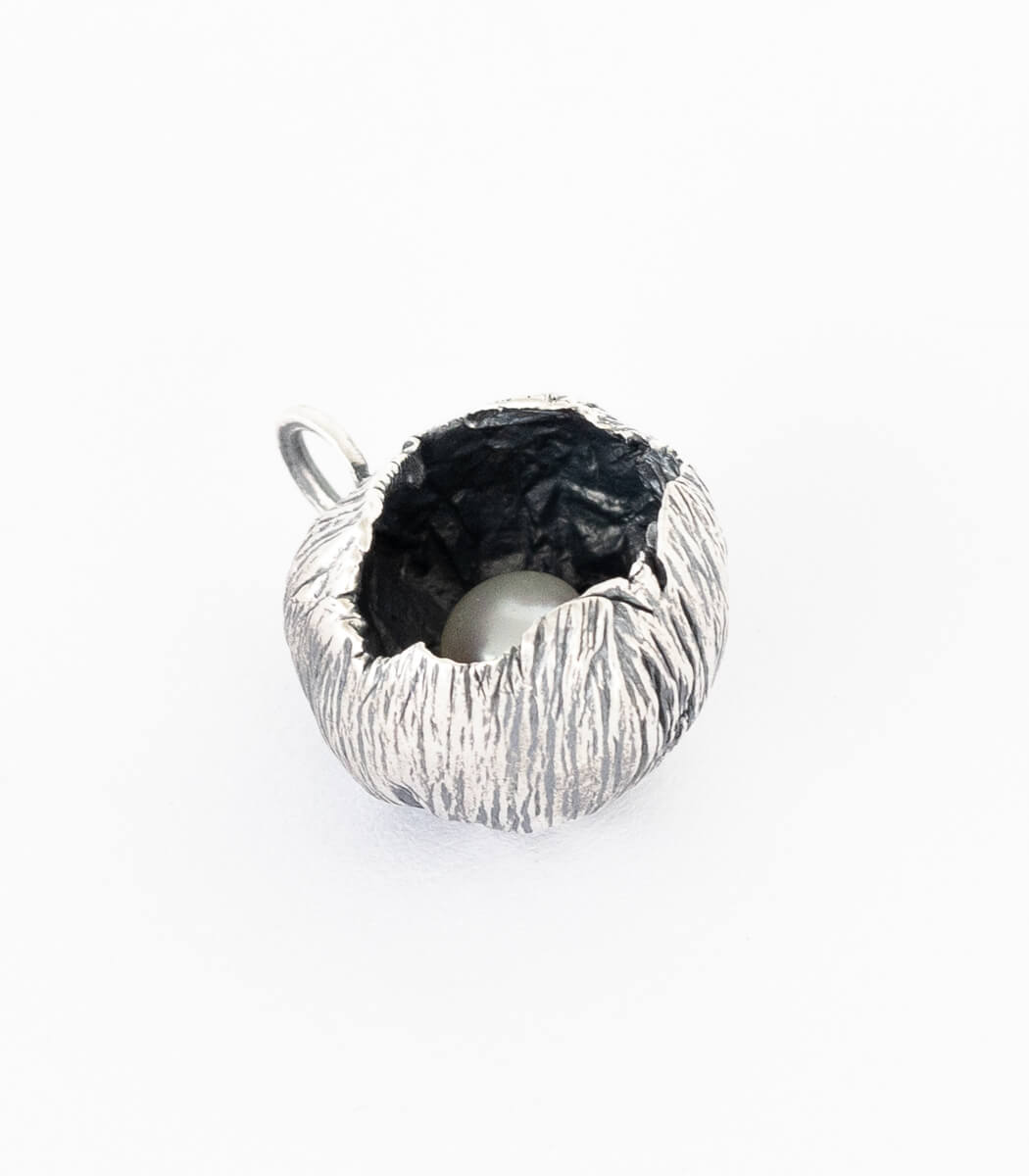 Silber Anhänger Blüte mit Perlen