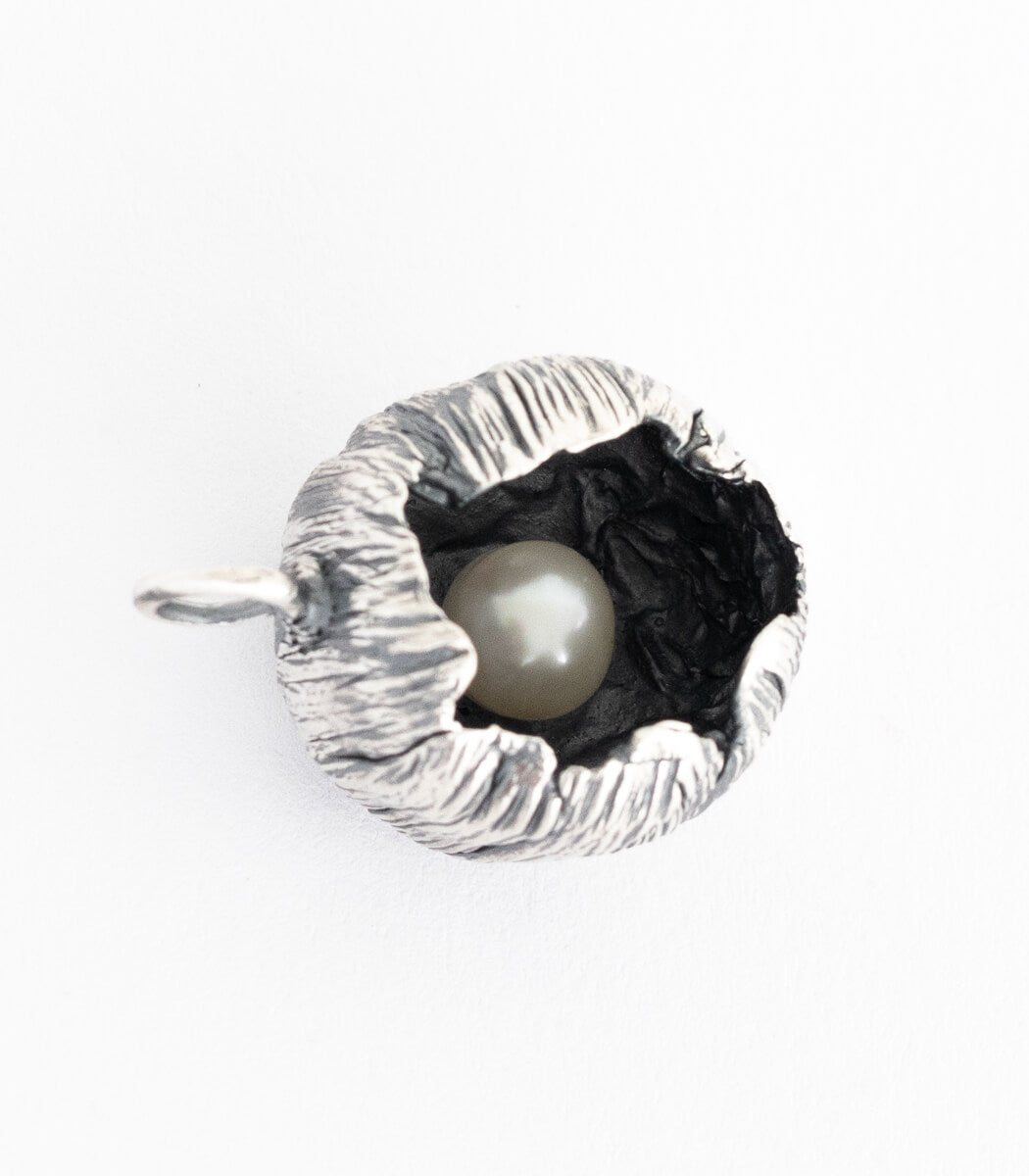 Silber Anhänger Blüte mit Perlen