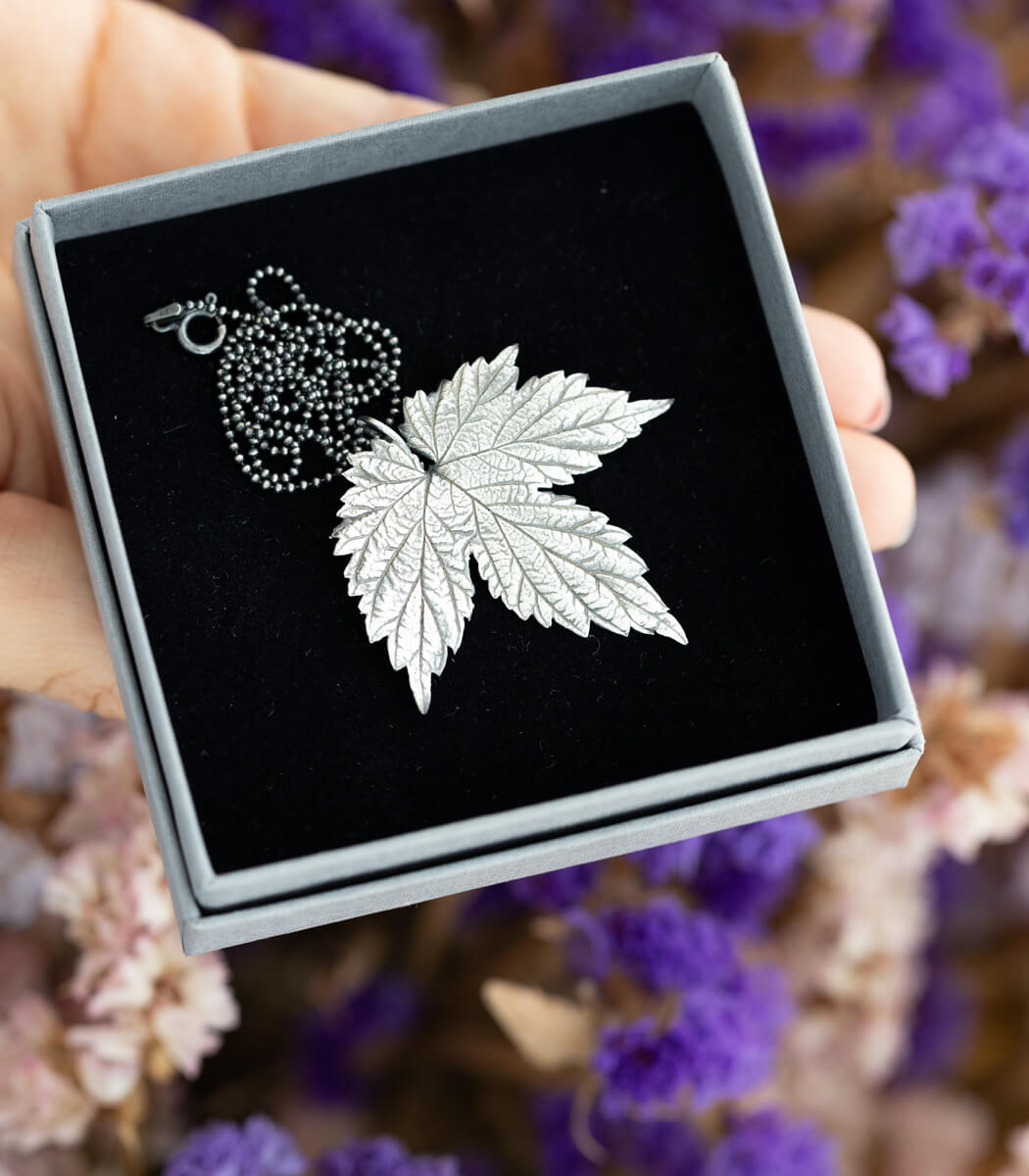 Silber Anhänger Hopfenblatt