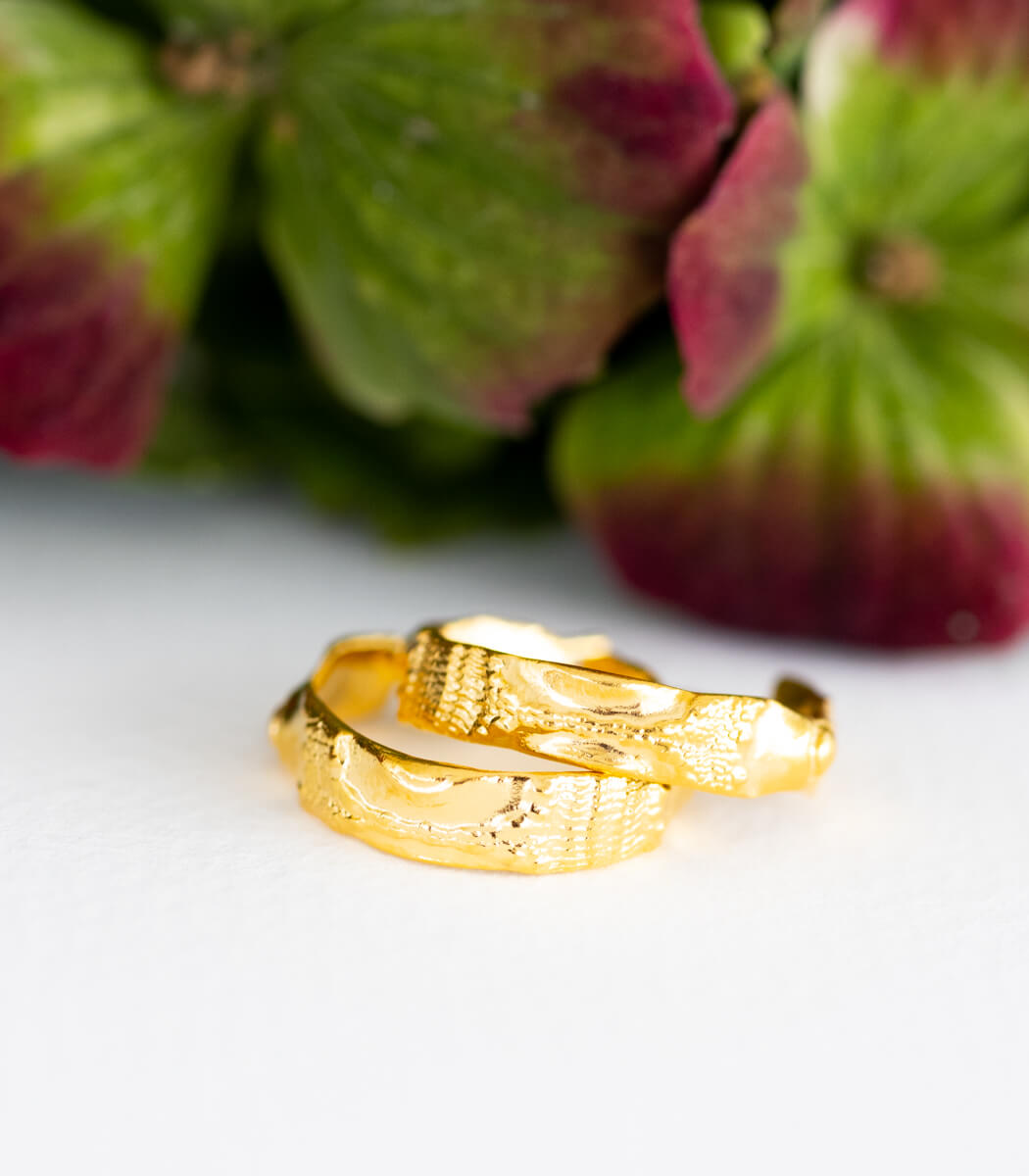 Gold Creolen Seeigel