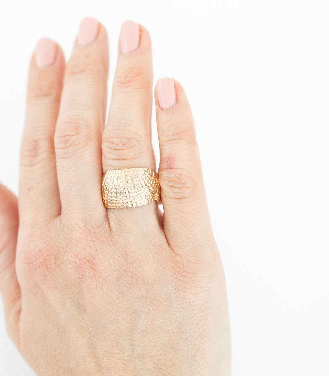 Bronze Ring Muschel Gr.57