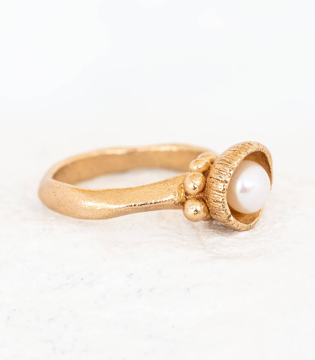 Bronze Ring Blütenkelch Gr. 49