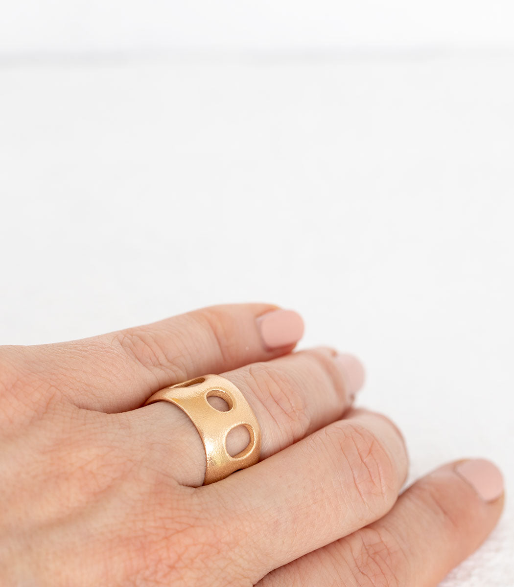 Bronze Ring Lochgestein Gr. 56