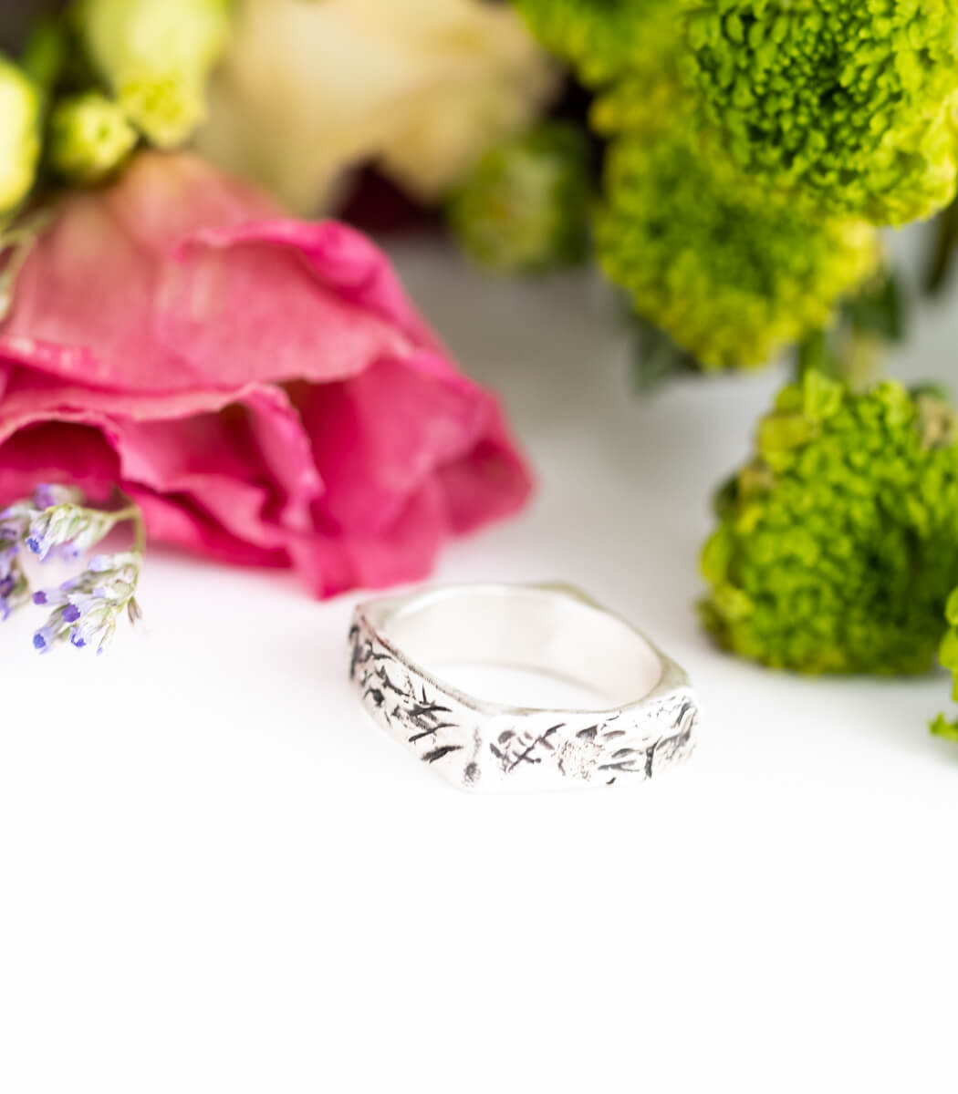 Silber Ring Steinstruktur schmal Gr. 61