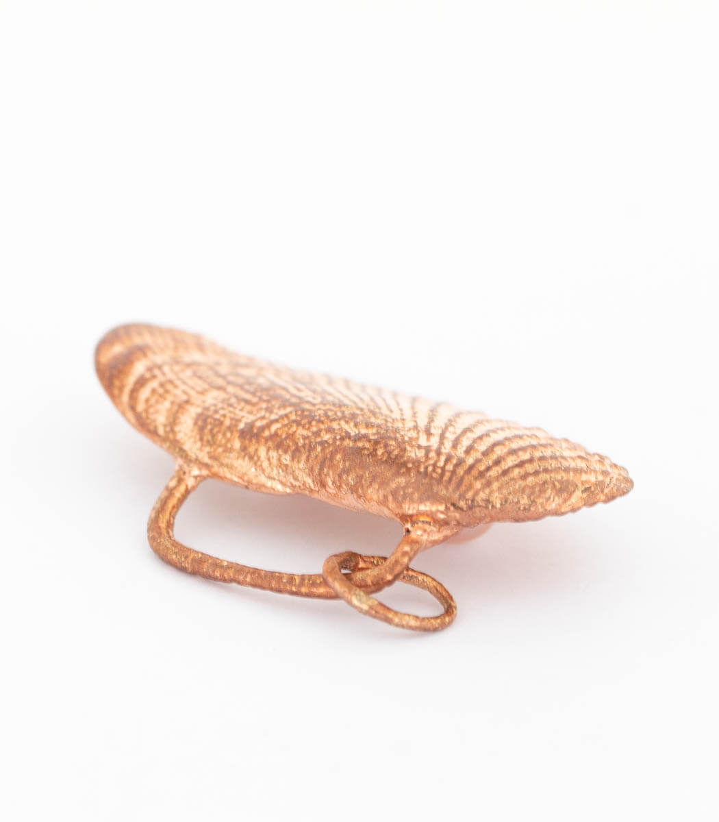 Bronze Anhänger Muschel