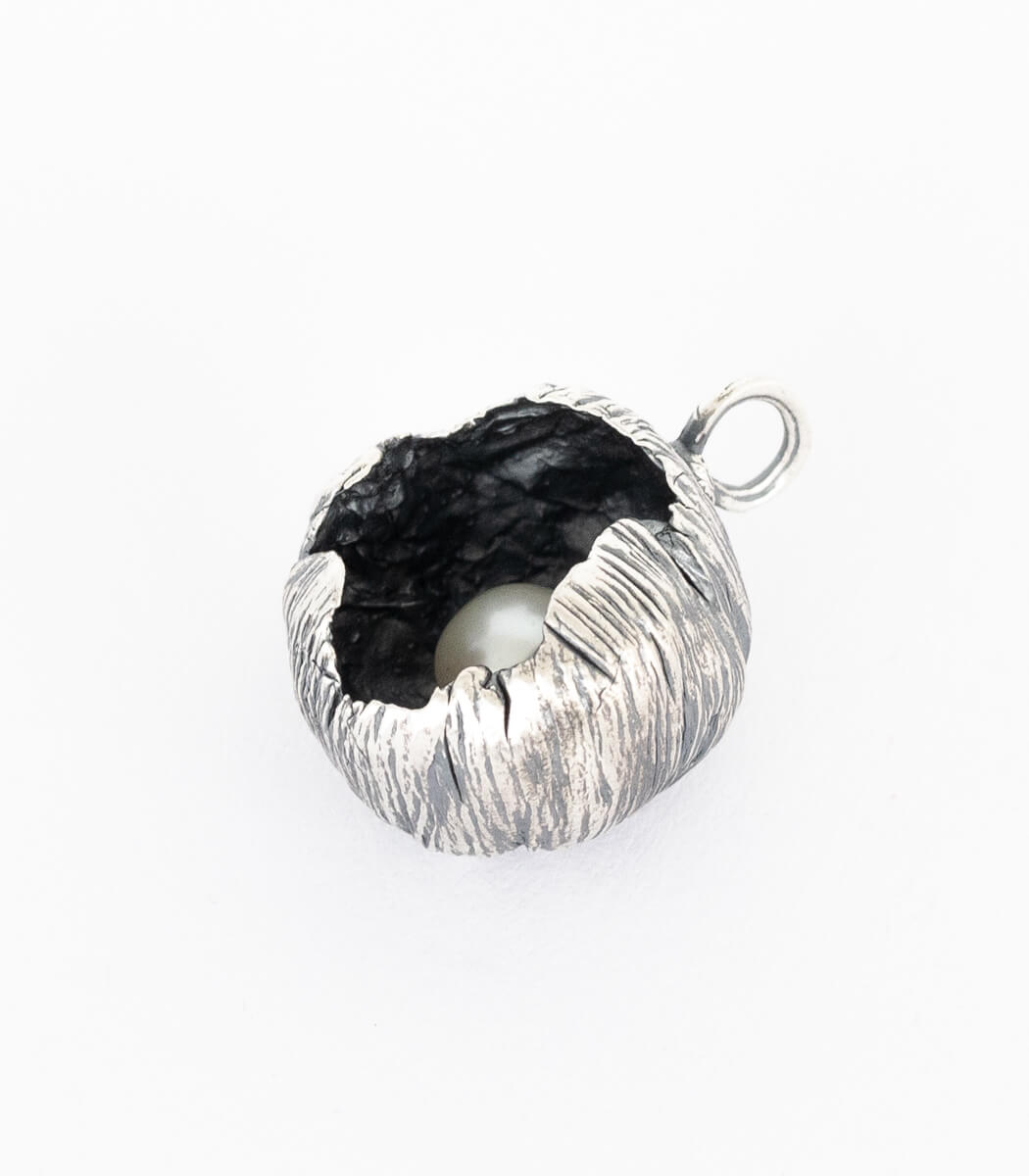 Silber Anhänger Blüte mit Perlen