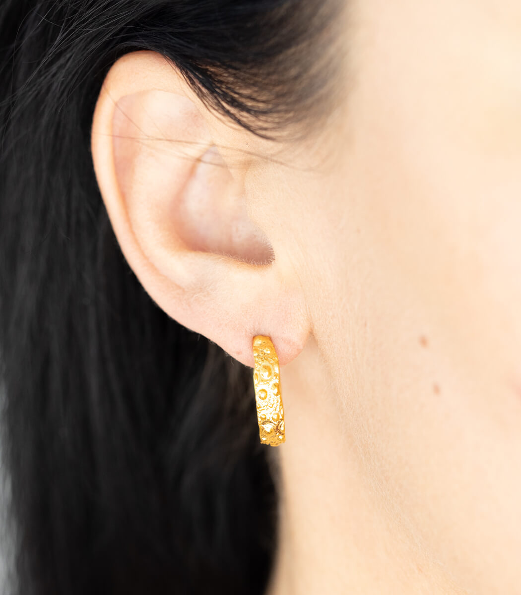 Gold Creolen Seeigel