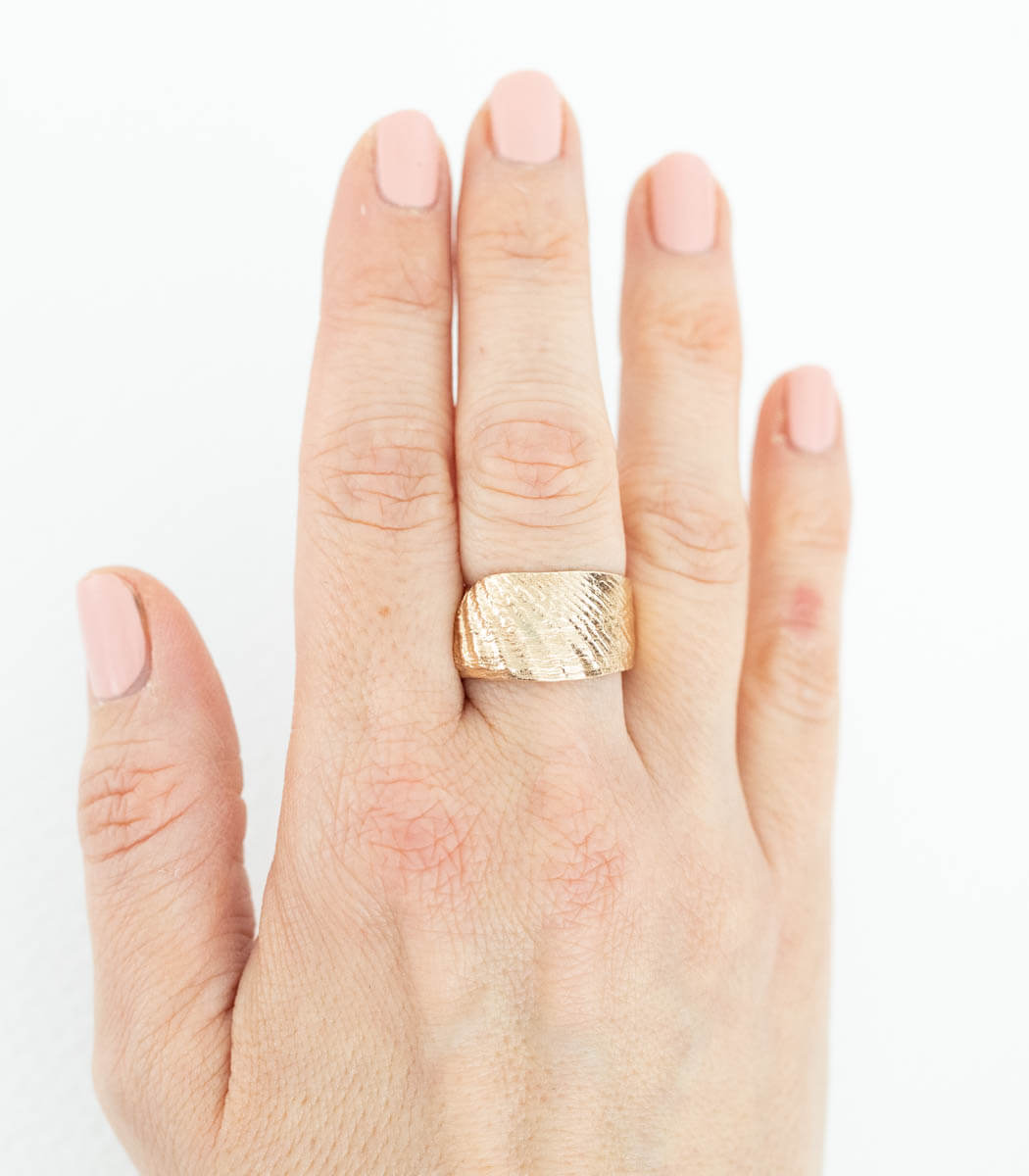 Bronze Ring Muschel Gr.58
