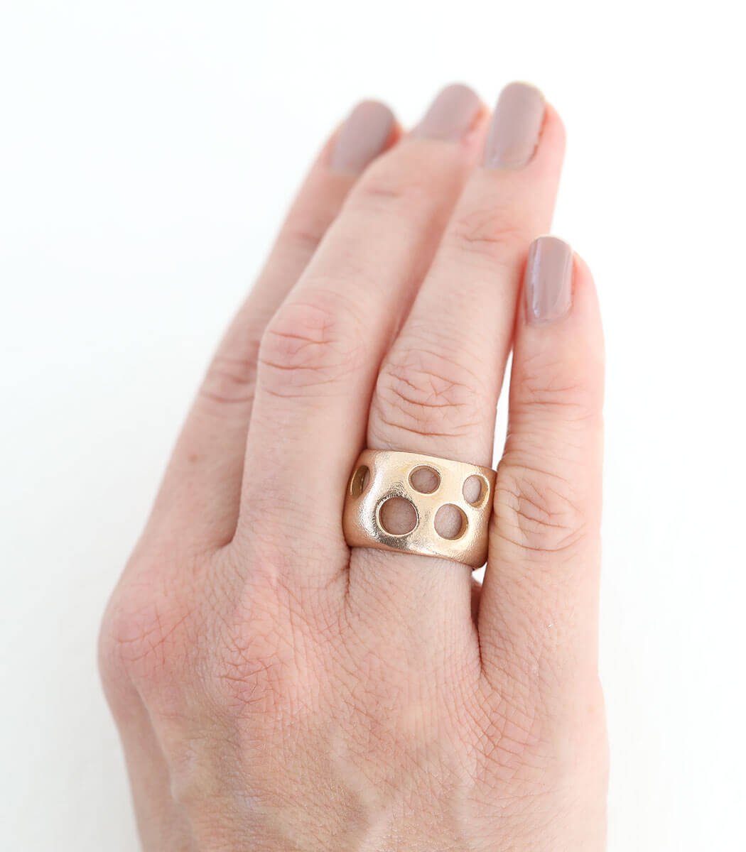 Bronze Ring Lochgestein Gr. 58