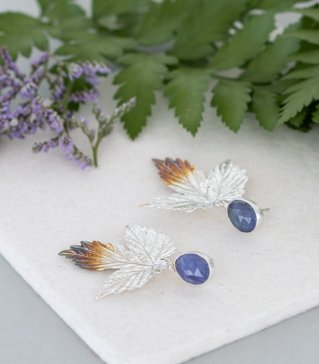 Hopfenblatt Ohrhänger Tansanit Silber