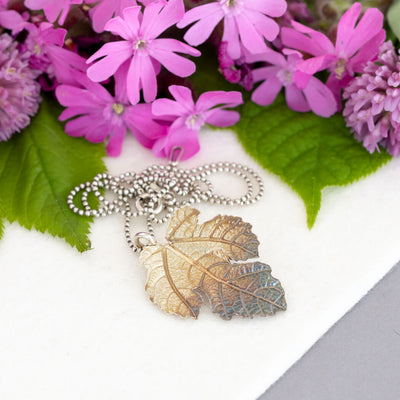 Fig leaf pendant silver