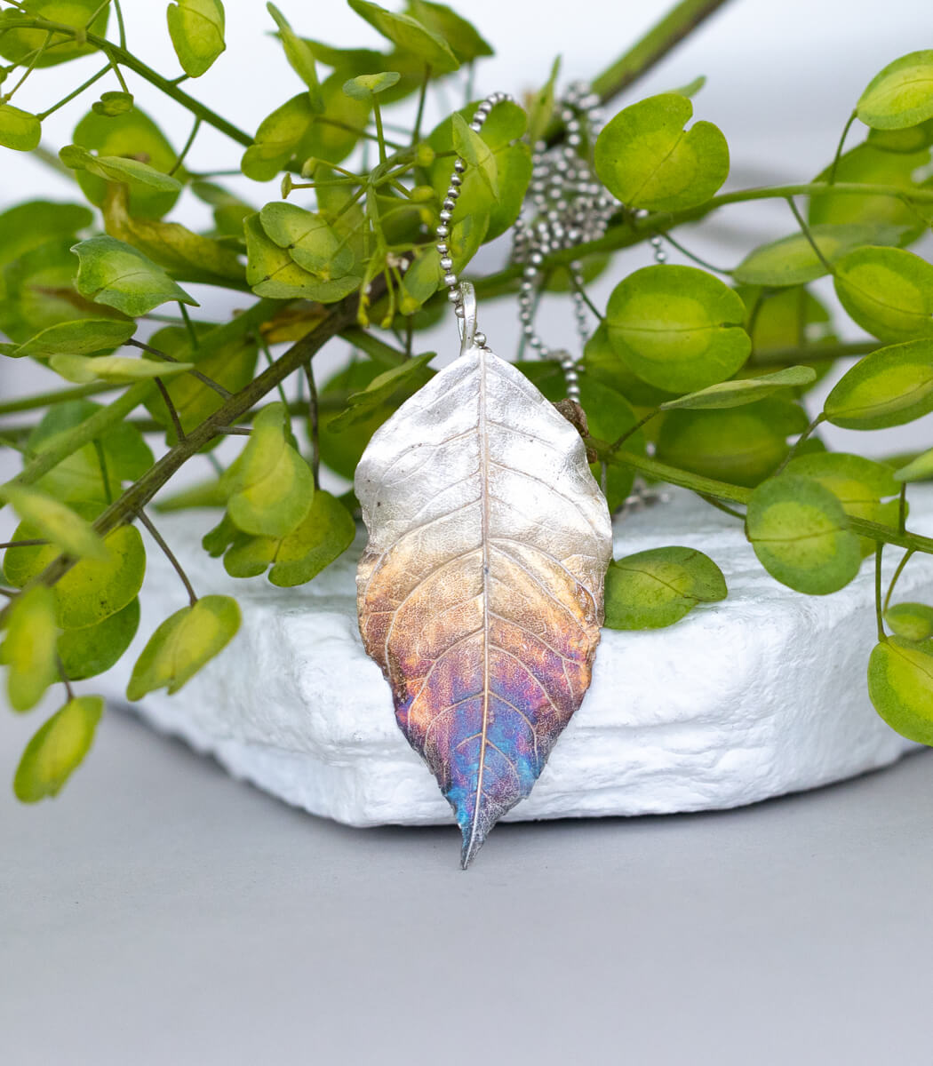 Eschenblatt Anhänger in Silber