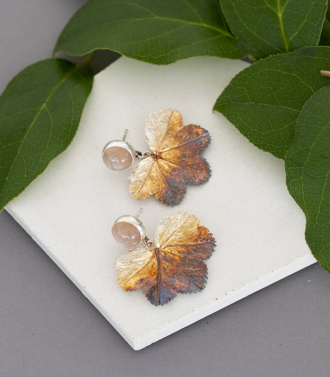 Frauenmantel Ohrhänger Mondstein Silber