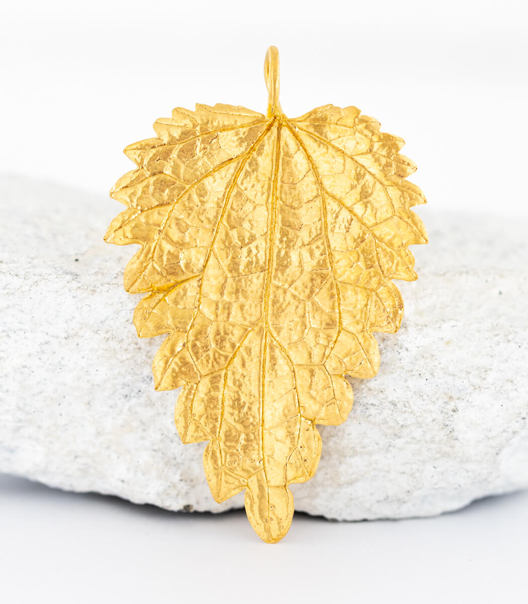 Nettle Pendant Gold