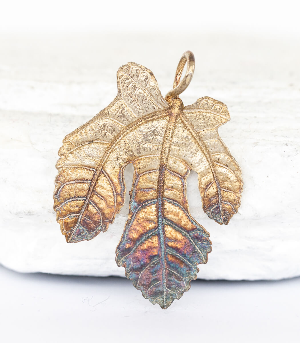 Fig leaf pendant silver