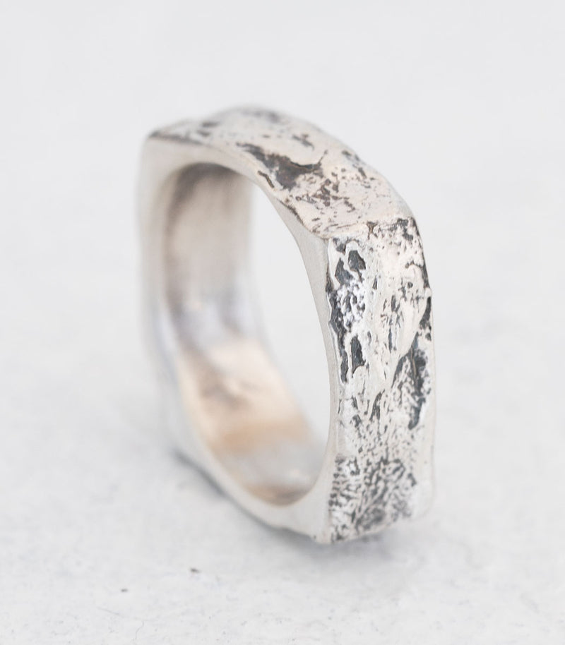 Silber Ring Steinstruktur schmal Gr. 57