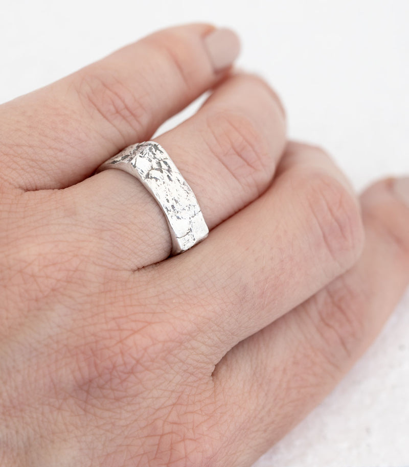 Silber Ring Steinstruktur schmal Gr. 57