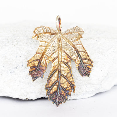 Fig leaf pendant silver