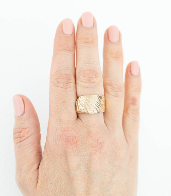 Bronze Ring Muschel Gr.58