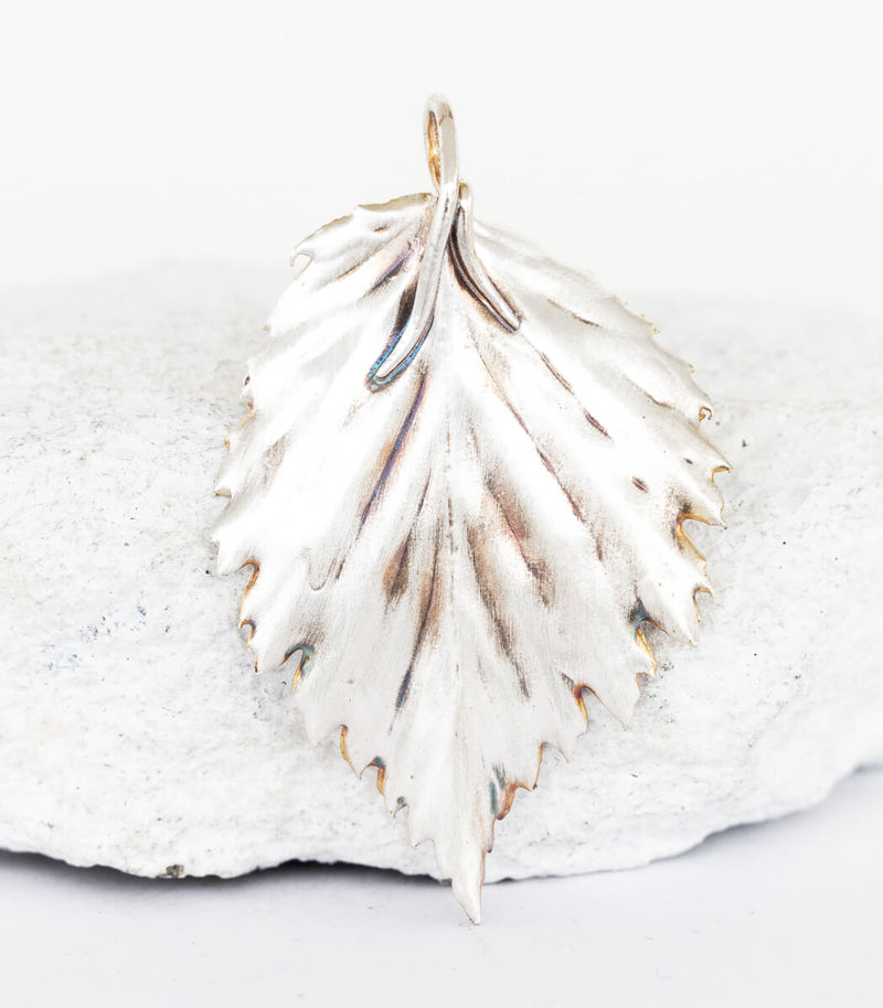 Silber Anhänger Himbeerblatt